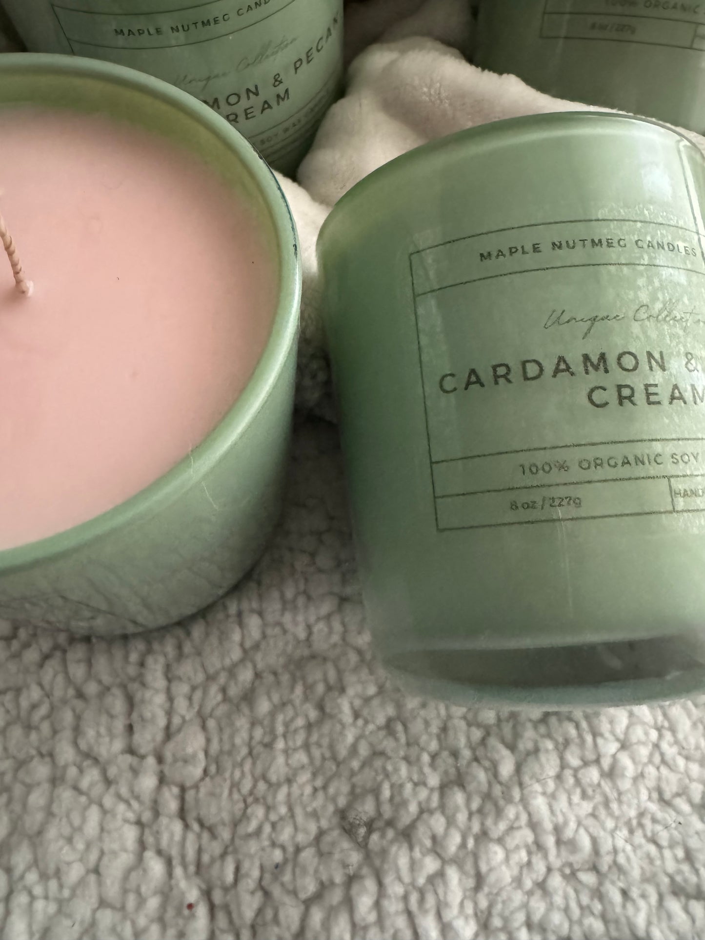 Kana Handmade Cardamom & Pecan Cream Scented Soy Candle
