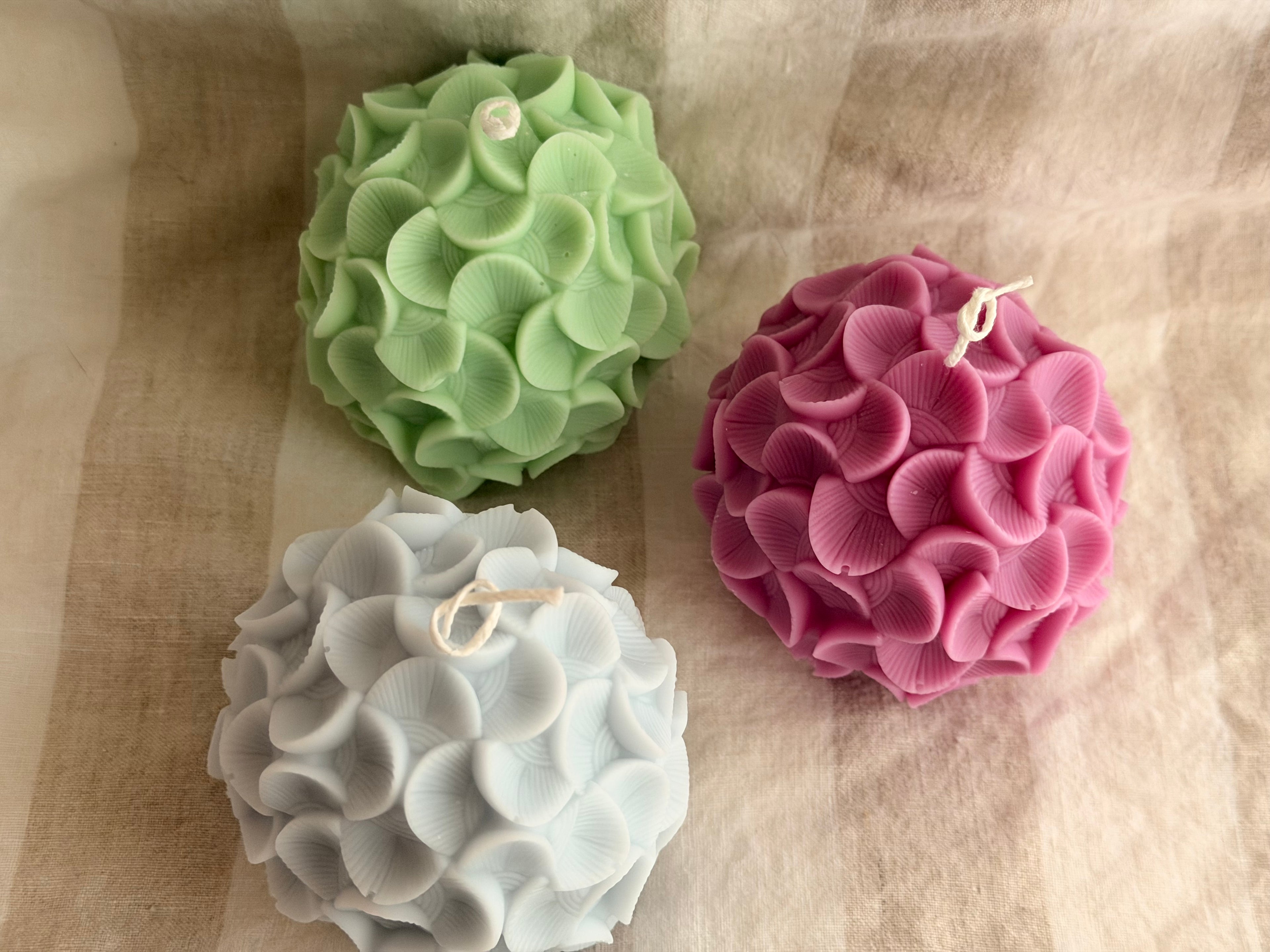 Hydrangeas Handmade Spiced Chai & Cinnamon Scented Soy Candle Dark Pink